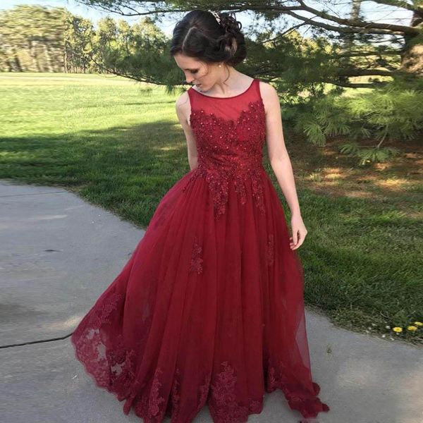 

custom made burgundy jewel neck lace evening dresses 2021 with beades appliques sweep train tulle formal prom party gowns, Black;red