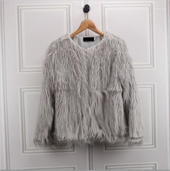 

fur coat female imitation wool round collar short maomao imitation fur tide female long sleeves2020 new style for winter1, Black