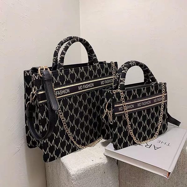 

autumn and winter new female bag large capacity tote bag chain shoulder handbag handbags luxury designer