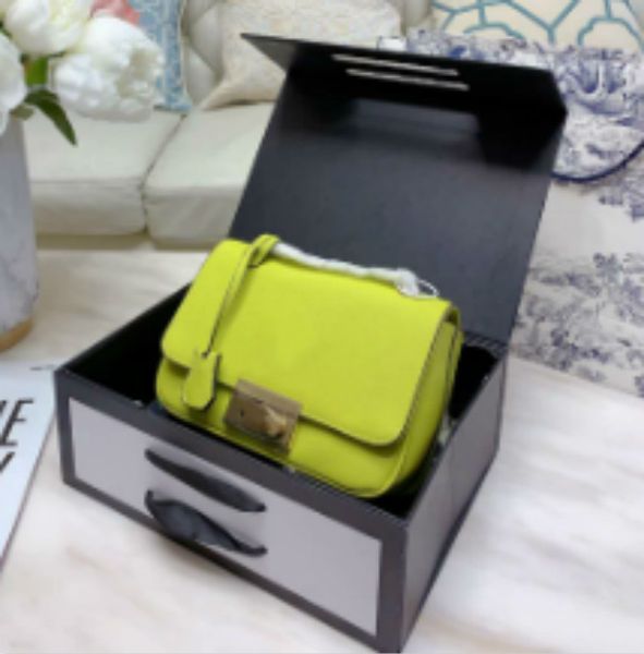 

fashion women's designer's crossbody bags shoulder bags envelope bag flap small size with pockets pd20100203