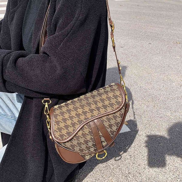 

2022 factory wholesale new canvas leopard pattern thousand bird check saddle bag autumn winter wide shoulder belt single shoulder messenger