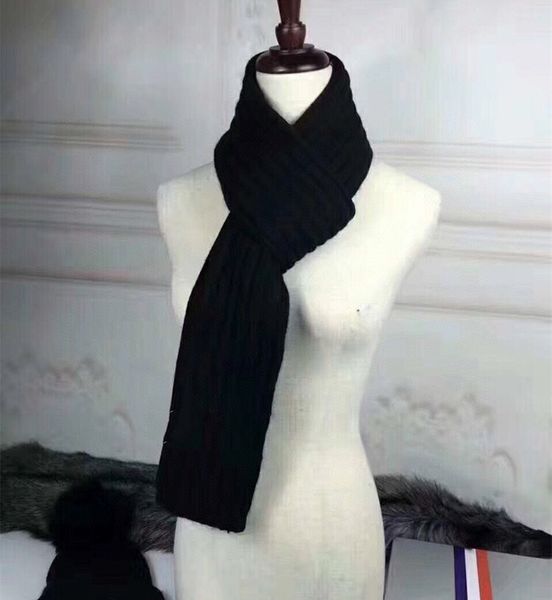 

2020 new original hat scarf set, warm and stylish, versatile, with very good texture, high-end atmosphere, low-key luxury and unisex, Blue;gray