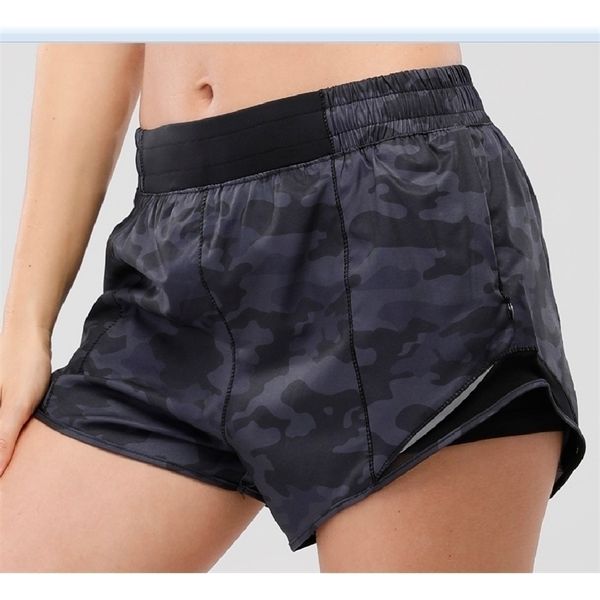 

women stretch short low waist shorts with zipper pocket butter soft fabric mesh net yarn stitching reflective shorts 220304, White;black