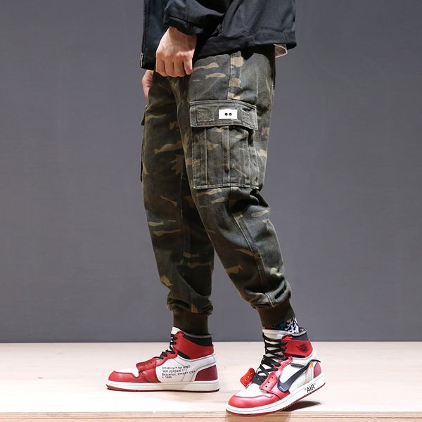 

2021 new autumn newly fashion men jeans loose fit big pocket denim cargo pants homme camouflage harem trousers streetwear hip hop joggers s4, Blue