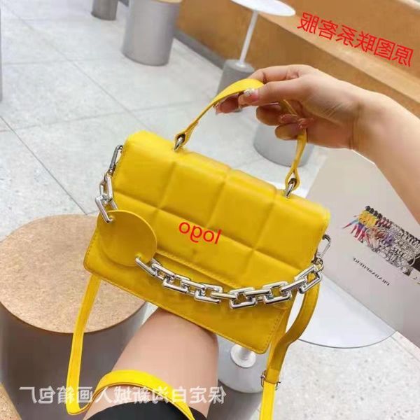 

2021 new d family portable single shoulder bag fashion chain lattice pu messenger