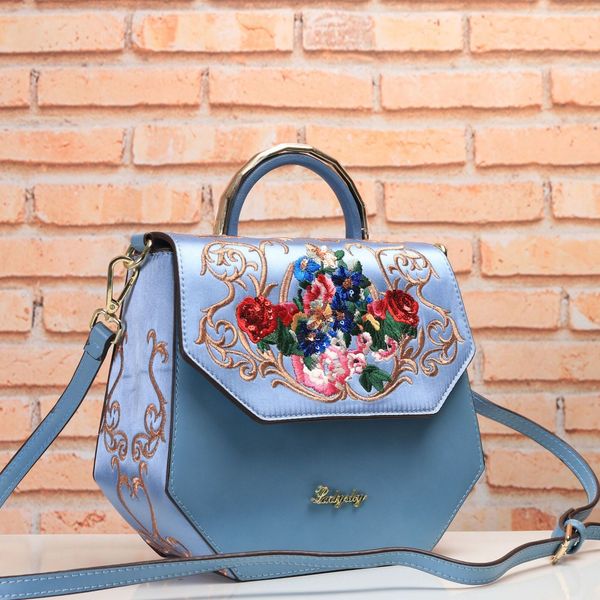 

pu square flower women's exquisite silk bead embroidery hand messenger bag