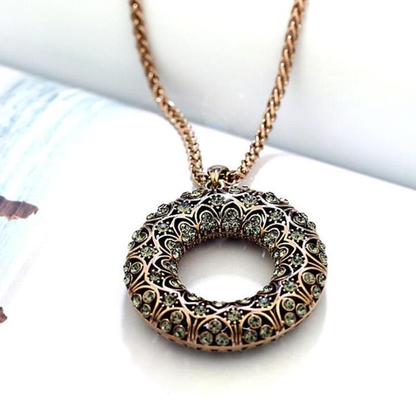

Women Sweater Chain Female Dress Clothing Jewelry Contracted Round Pendant Necklace Vinatge Flower Long Chain Necklace Fashion, Silver
