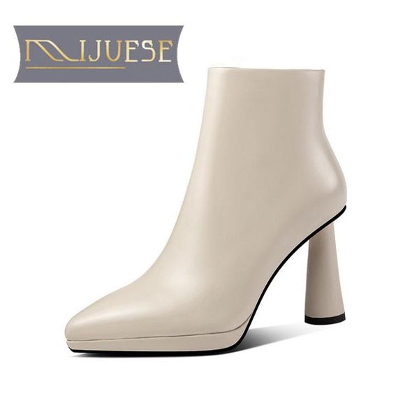 

boots not in stock, Black