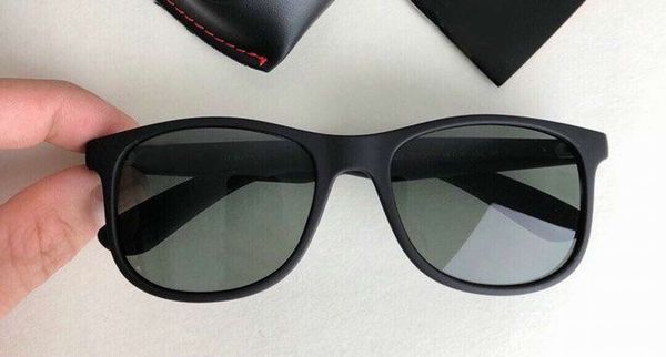 

classic square sunglasses matte black dark green lens 48mm des lunettes de soleil sunglasses 9062 new with box, White;black