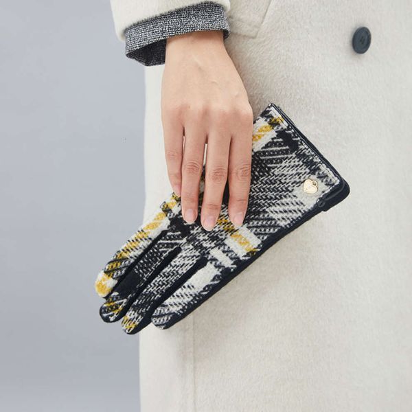 

windproof cold winter and women cycling proof finger warming thickened plush wool rabbit fur lattice touch screen gloves, Blue;gray