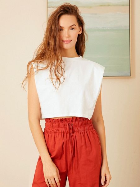 

shoulder pad solid tank crop j7id#, White