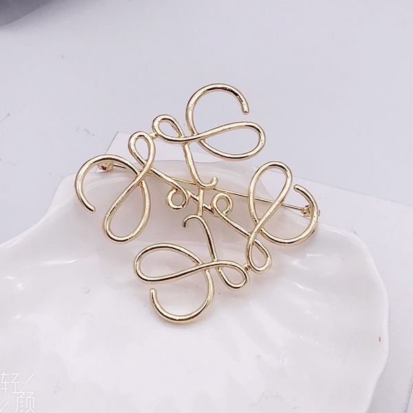 

броши же стиль luoyi brooche престиж высокого класса геометрических квадратных выдалбливают контактный костюм аксессуары женские броши, Silver