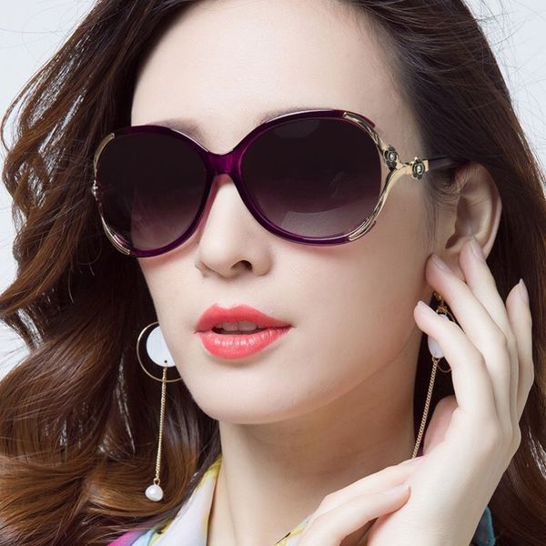 

elegant long round face, round, portable mother's style of leisure home sunglasses, White;black