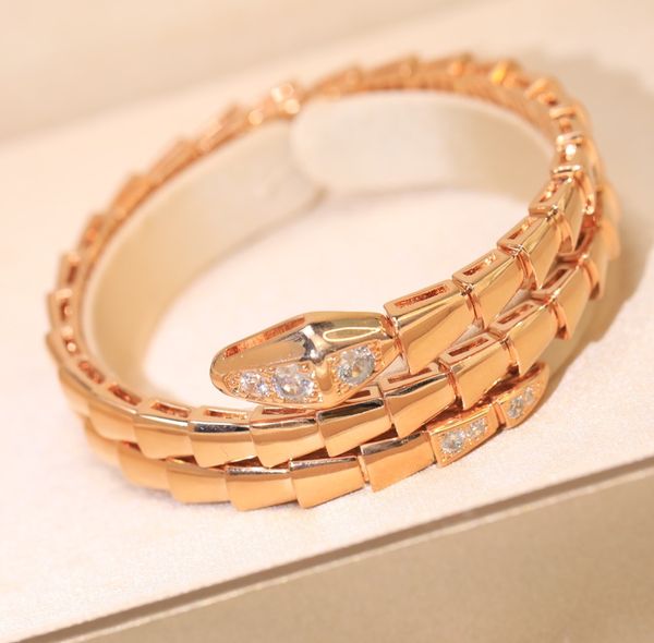 Bgari Snake Bangle Top Quality Diamonds 18K banhado a ouro Alta qualidade contra-jóias Elevador Elegância Senhoras Braceletes Luxo Designer Fashion Presente Requintado