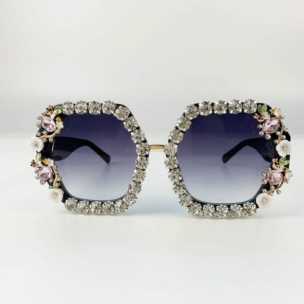 

sun glasses cool europe and america exaggeration sunglasses, White;black