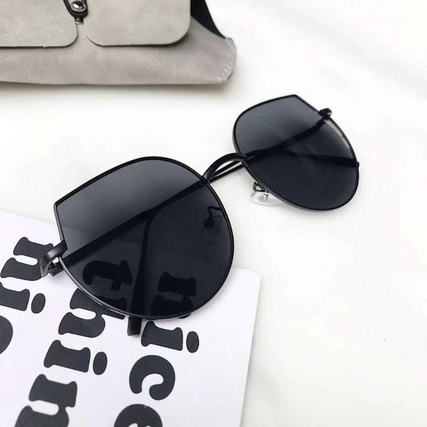

large irregular women's new style dp polarized frame sunglasses, White;black