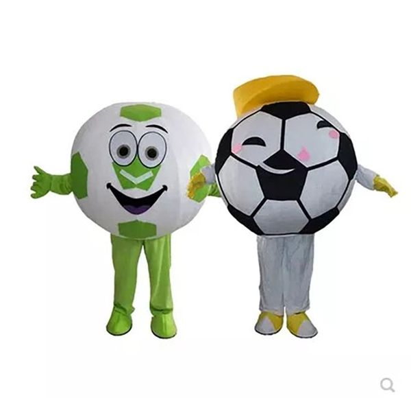 Personaggio adulto del costume della mascotte di calcio professionistico