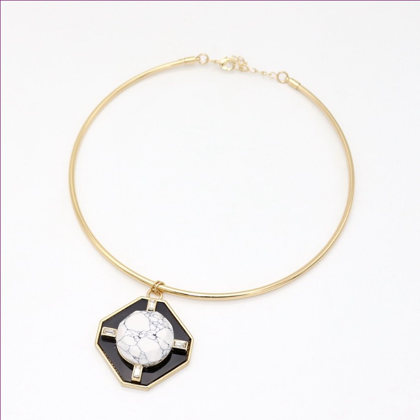 

fyjs уникальный светло-желтый цвет золота сплава круглый кабошон подвеска choker ожерелье белый howlite камень ювелирные изделия, Golden;silver