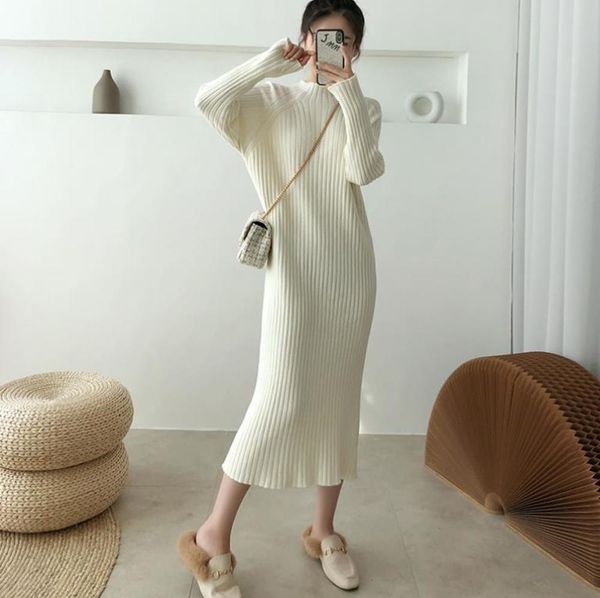 

semi high collar knitted dress east gate in autumn and winter 2020, Black;gray