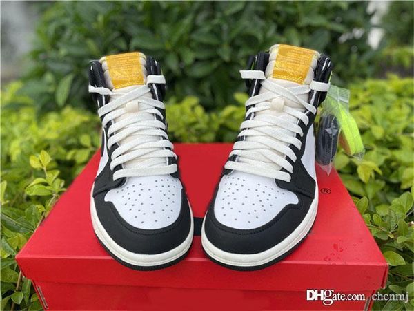 

2021 air authentic 1 high og volt gold sneakers white volt university gold black retro men women outdoor sports shoes with box