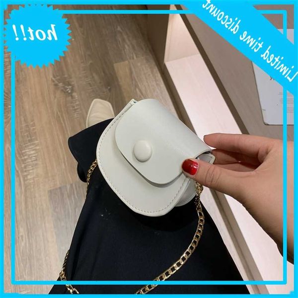 

foreign style small women's 2019 new korean summer versatile single shoulder fashion chain cross saddle bag