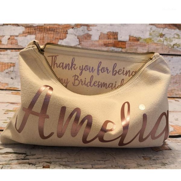 

personalised monogrammed makeup bag, pink wedding thank you gift makeup bag, bridesmaid gift foil gold hen party gifts bag1