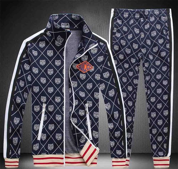 

2020 mens fashion tracksuit with letters embroidery women summer sportswear short sleeves pullover jogger pants suits o-neck sportsuit t1, Gray