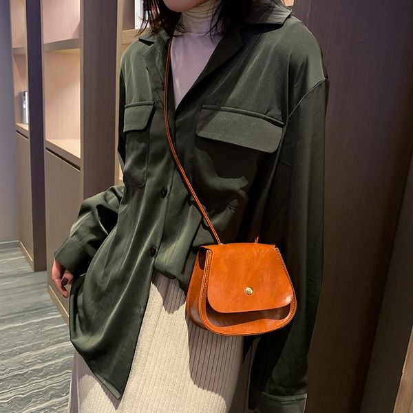 

2021 winter women's bag shoulder diagonal semicircle bag