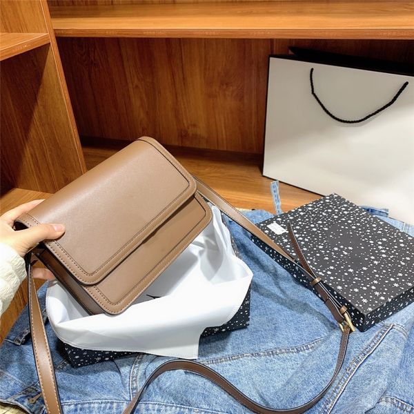 

оптовые - женщины messenger tofu сумки повседневная tote femme мода сумки handtofu женщины tofu сумки poet высокий кровавый кровавый crossbo