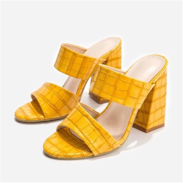 

2021 new mode summer chess leather women's slippers slide in peep toe square high heels mules dress up bombs 35-42 lh3u, Black