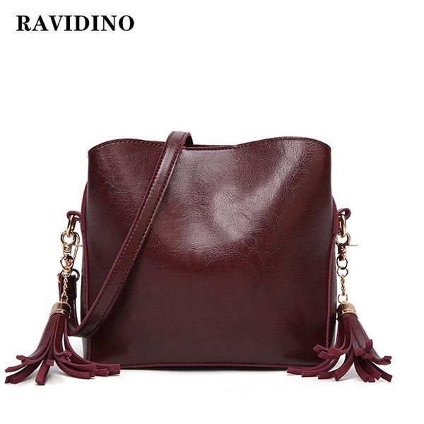 

2020 brand new bucket bag leisure daughter-in-law chain decoration wide shoulder bag shoulder messenger handbags