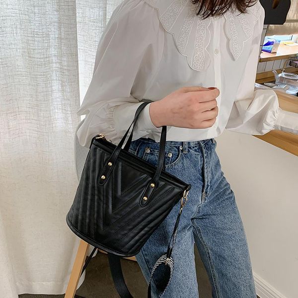 

hohe qualitÃ¤t frauen tragbaren eimer tasche 2020 neue tasche frauen schulter diagonal raute mode handtasche geldbÃ¶