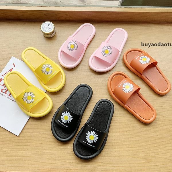 

202120212020 slipper summer fashion daisy brocade rubber wide flat slide men women beach causal sandals sneakers flip flops s 25, Black