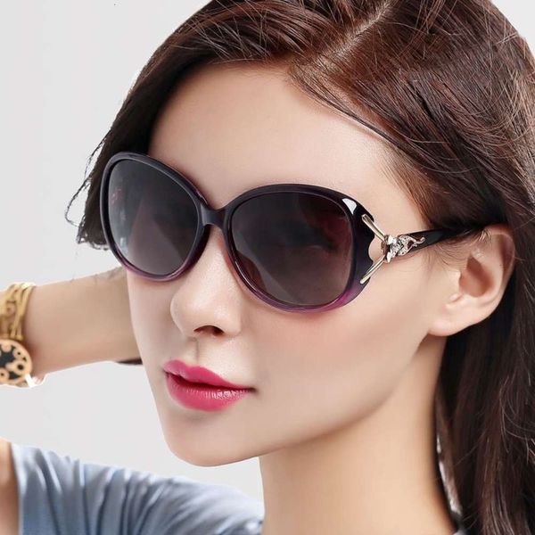 

korean dongxun sunglasses sunglasses version women's net red street p show thin same round face fashion eyes women sunscreen, White;black