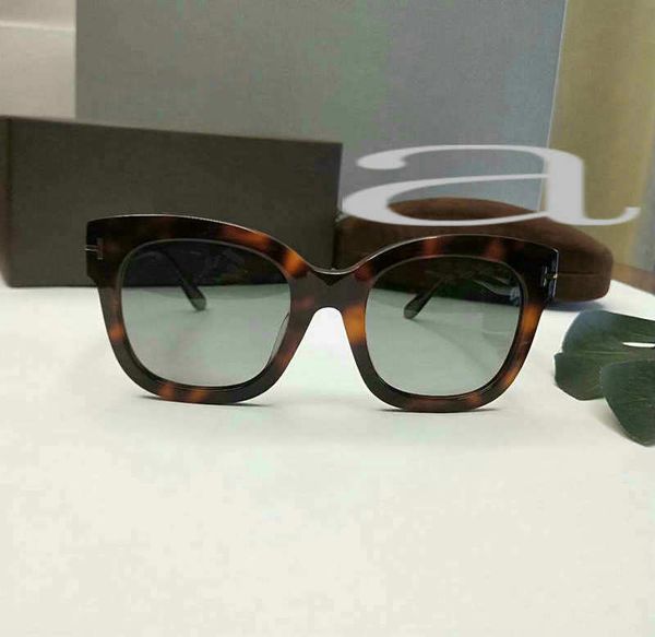 

fashion sunglasses with uv protection for women vintage plank oval full frame popular come with case classic sunglasses, White;black