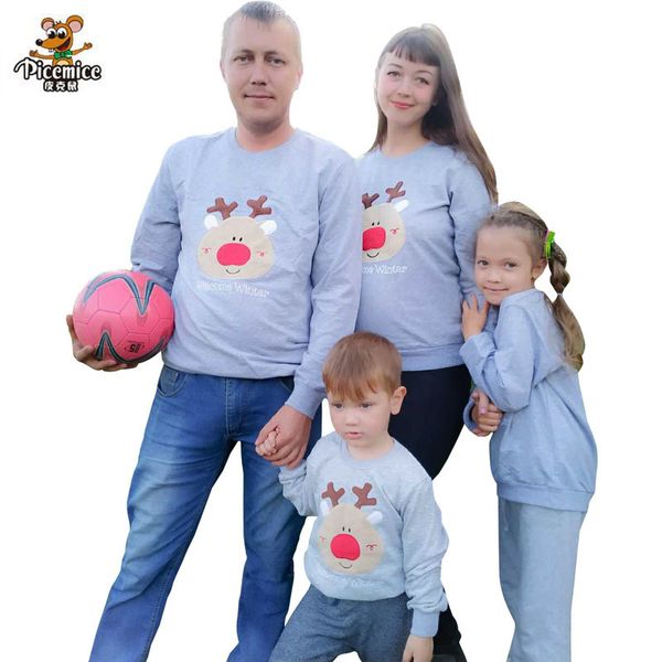 Aile Giyim Yeni Yıl Noel Geyik Anne Kızı Baba Oğlu Aile Bakmak Erkek Kız Pamuk T-shirt Aile Eşleştirme Kıyafet LJ201111
