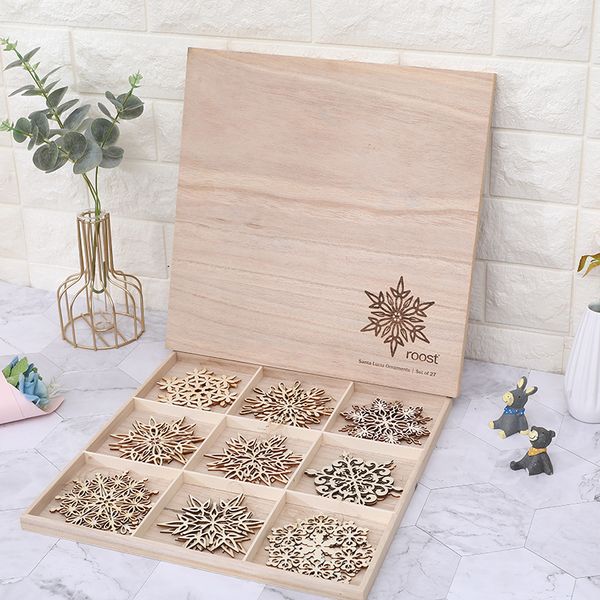 

27pcs Wooden Snowflakes Shaped Hanging Ornaments for Christmas Decoration