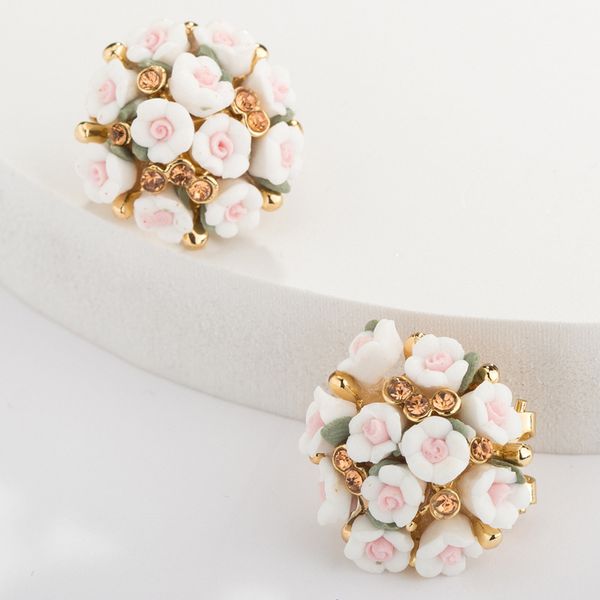 

europe and america cross border earrings fashionable earrings flower alloy stud earrings ceramic popular for women cross-border sup, Golden