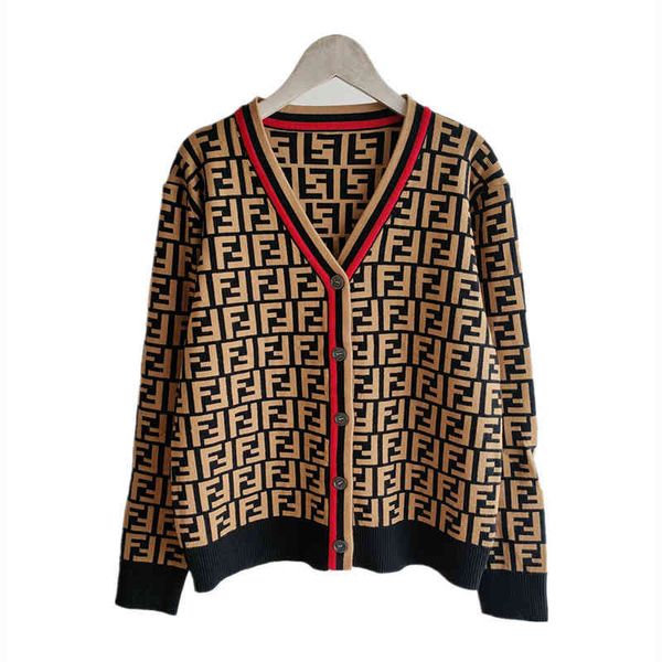 

2022 factory wholesale new tiktok red collar long sleeved wool knitted cardigan, White;black