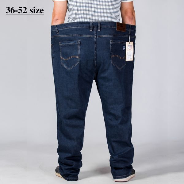 

big size men jeans 42 44 46 48 50 52 classic straight jeans male elastic loose casual denim trousers brand pants black-blue q0105, Black;white