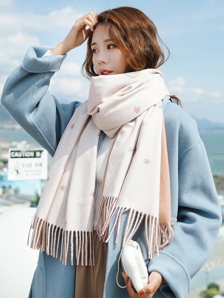

2020 new ins girls' autumn and scarf shawl winter korean version versatile double-sided student bib, Blue;gray