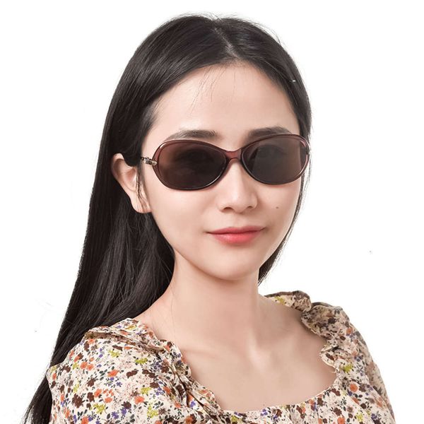 

crystal women's eye protection crystal glasses stone sunglasses middle aged and old mothers sunglasses sun shading stone glasses, White;black