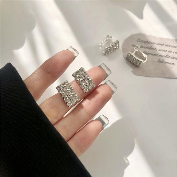

stud crystal geometry earrings south korea's temperament fashion simple retro women jewelry gift birthday accessories, Golden;silver
