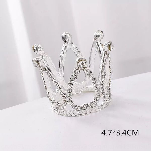 

приукрашивание маленькой корона чистого запеченного торт головного убор красного свадебный головной убор выпечка сплав украшение торт украше