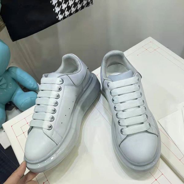 2022 Fondo spesso Colore misto Punta tonda Scarpe casual Marca Sneakers casual da esterno Donna Unisex Taglio basso Taglia 35-44