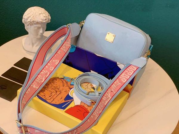 

new fashion camera bag in spring and summer women's shoulder bag messenger canvas bag