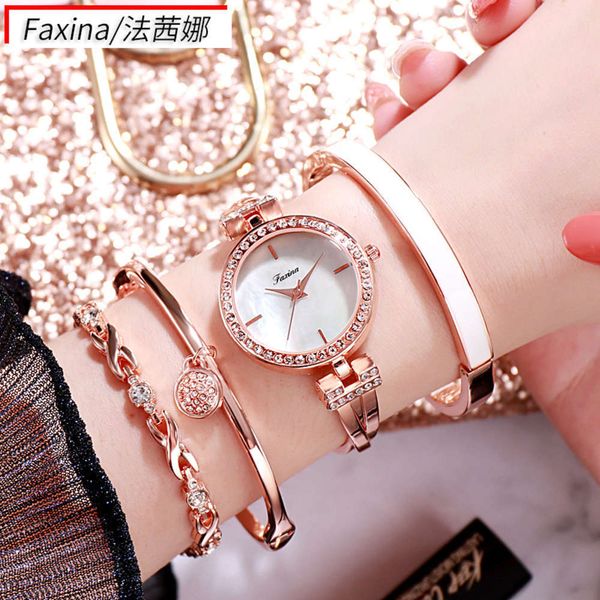 

fasina red 2019 selling net waterproof women's watch four piece set fashion simple quartz watch women's style, Slivery;brown