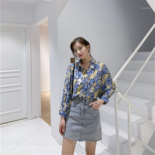 

2020 autumn new printed shirt female design sense niche loose lantern sleeve floral1, White