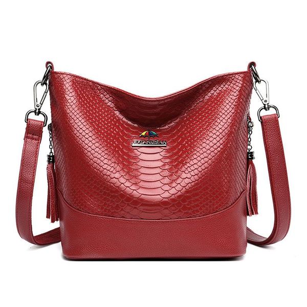 

новая мягкая кожаные сумки заплатки для женщин плечи crossbody сумка женщин сумка мода кисточка из натуральной кожи рук мешка