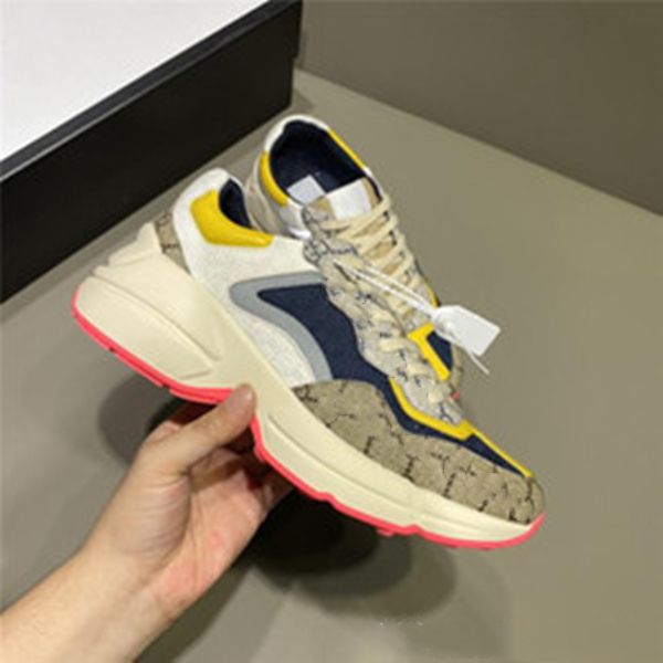 

2020 casual shoes dad sneaker paris fashion designer men and women shoe platform sports strawberry wave mouth tiger web print, Black;white